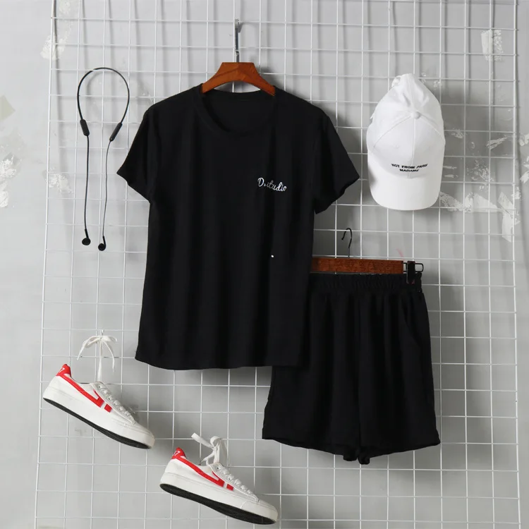 10723090623_1869239167