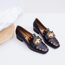 Women’s designer chain rivet square toe shoes