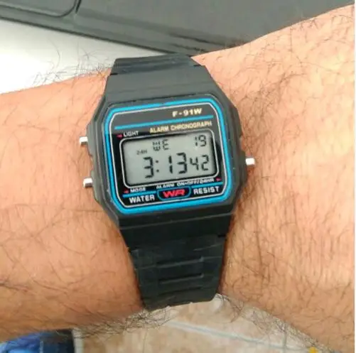 СВЕТОДИОДНЫЕ Цифровые черные пластиковые часы мужские спортивные часы светящиеся Многофункциональные цифровые наручные часы relogio feminino bayan kol saat