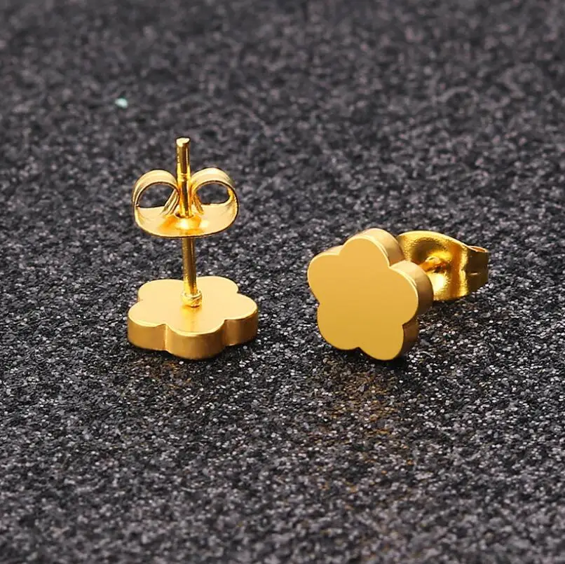 PE056 Titanium Stud Earrings Brief Flower Design For Women Men 316l Stainless Steel Earring IP Plating No Fade Allergy Free | Украшения и
