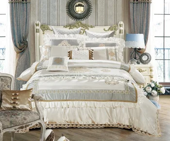 

Cotton Silk Queen/King Size White Beige Luxury Royal Bedding set Duvet Cover Cotton Bed Spread Bedlinen 11Pcs Decorative pillow