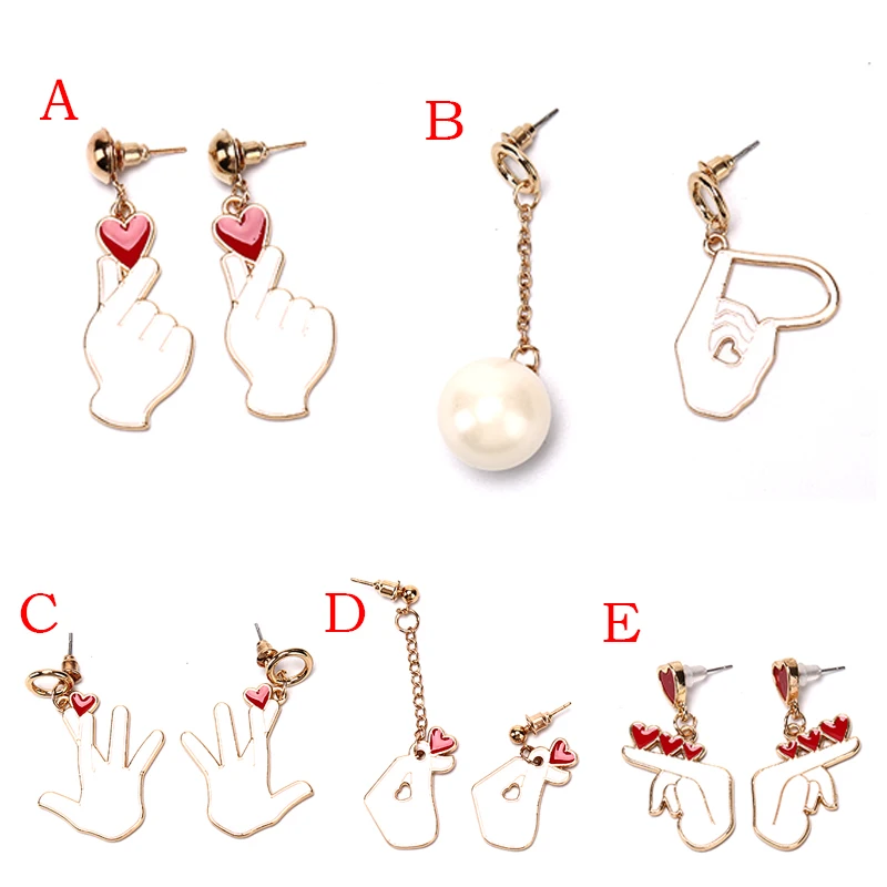 1 Pair New Fashion Than Heart Fingers Metal Love Earrings Hollow Earrings Heart Jewelry Jewelry Earrings