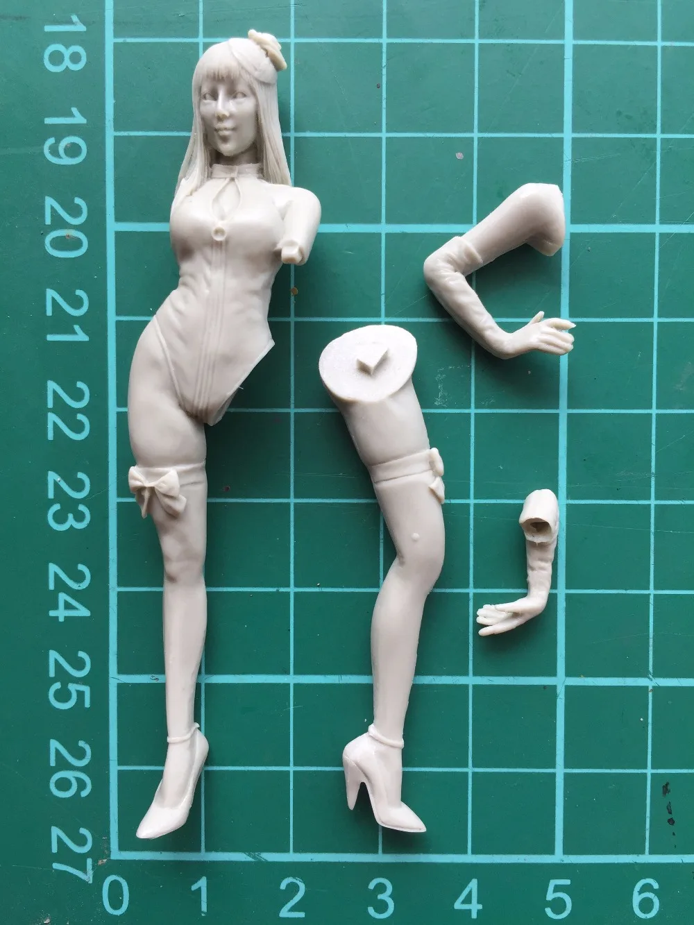 1/20 масштаб 85 мм неокрашенные смолы фигура Женская в черном|resin figure|figure resinunpainted figure