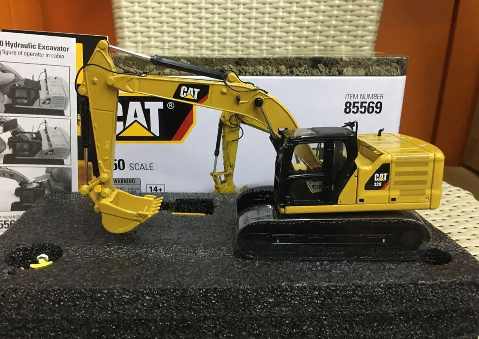 Литая модель игрушек DM 1:50 масштаб гусеницы Cat 320 гидравлический экскаватор