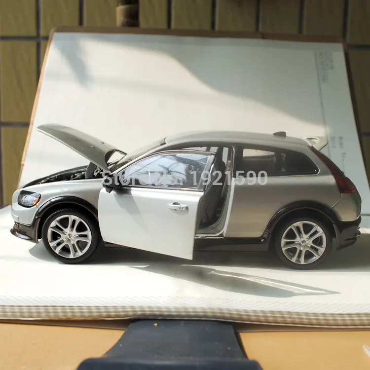 volvo c30 diecast model