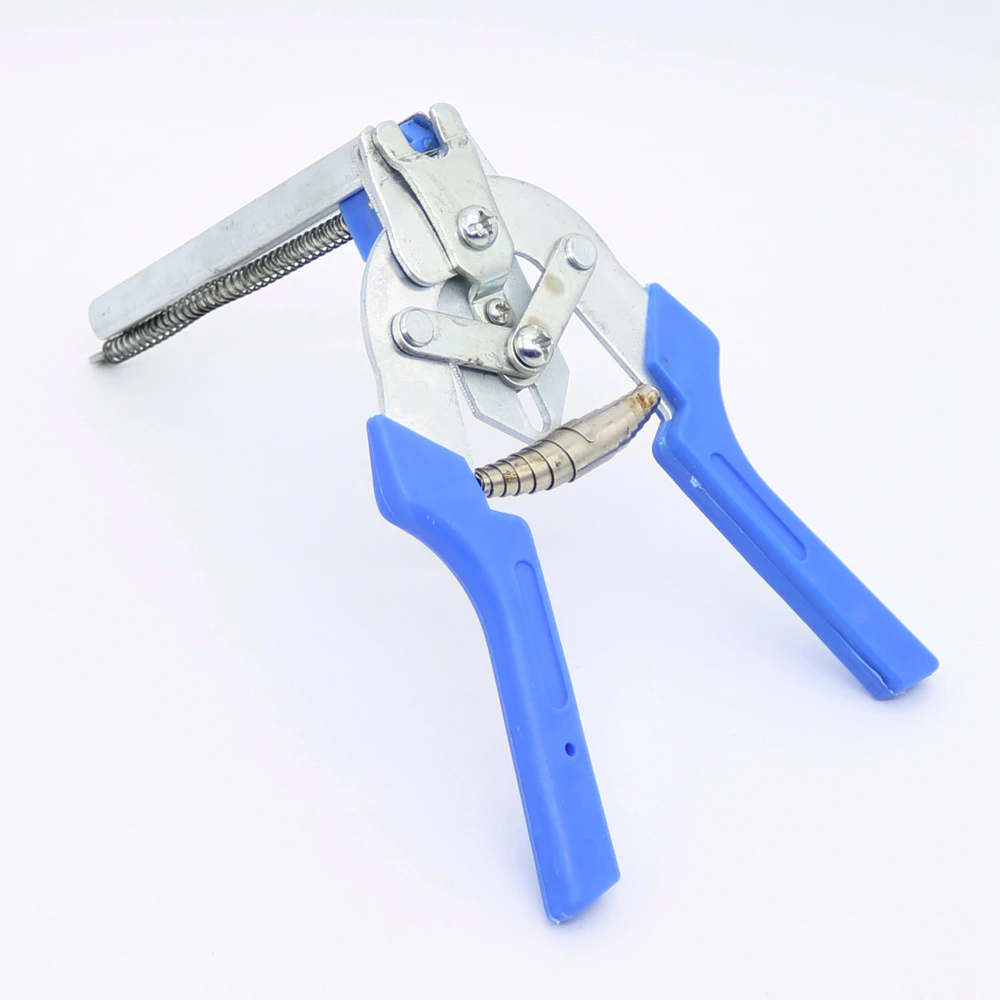 1Pc Hog Ring Plier with 600 Pcs M-Clip Staples Mesh Cage Wire Fencing Tools