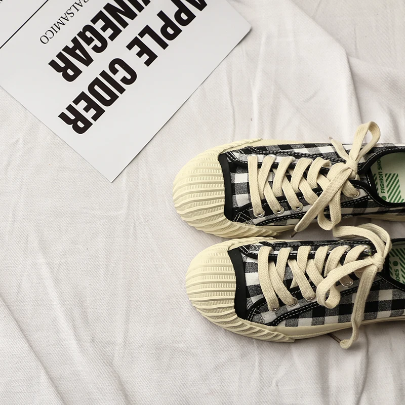

Hong Kong Wind Canvas Female Couple Student Han Hara Plaid Shoes Wild