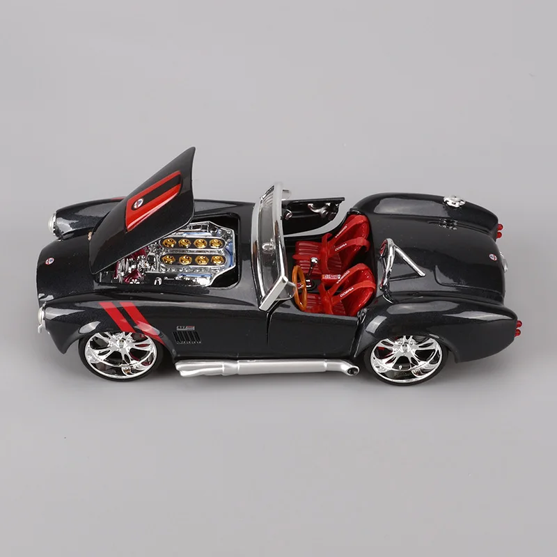 1:24 Simulation Diecast Alloy Classic Car Model Toys For Corvette With Steering Wheel Control Toy For Children With Original Box