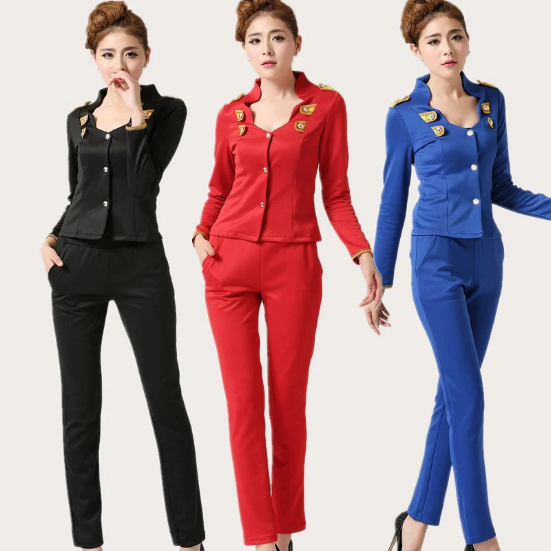 летний брючный костюм женский. красный классический костюм. красивые костюмы для женщин. жакет nife z17. костюм женский.