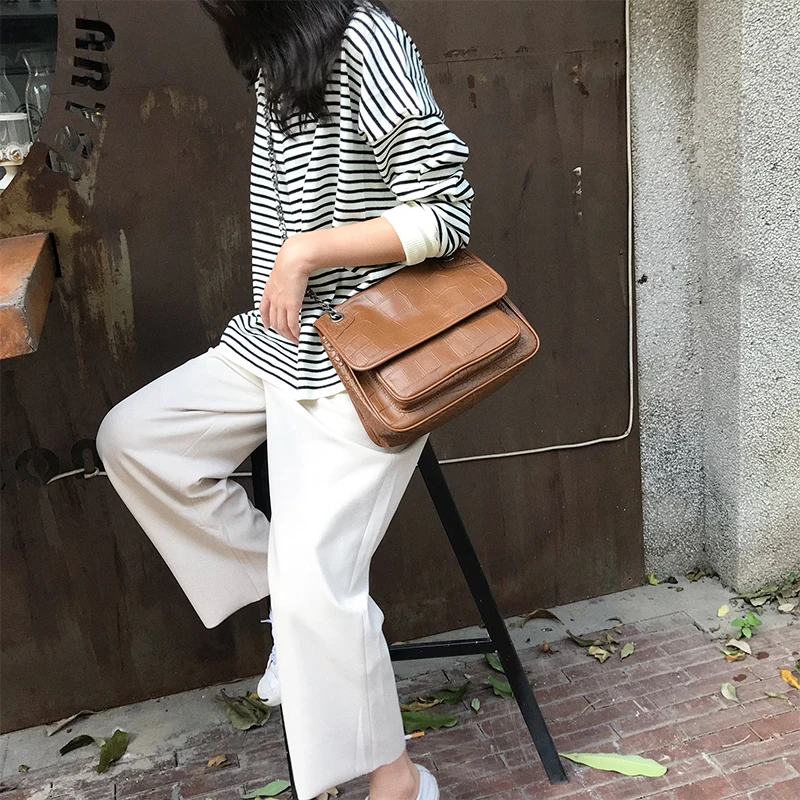 

2018 new women's party postman chain bag leather pocket retro messenger bag large capacity shoulder bag