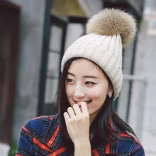 LNPBD осенне-зимняя шапка женская вязаная шапка утепленная плюс бархатная теплая вязаная шапка шарик из меха енота карманная шапка