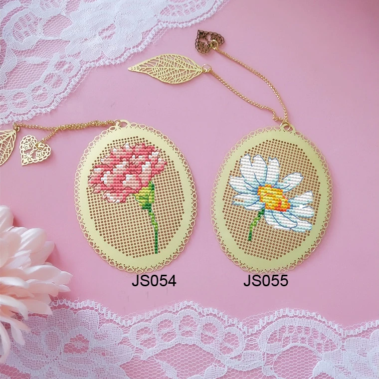 

Flowers DIY Craft Stich Cross Stitch Bookmark Metal Silver Golden Needlework Embroidery Crafts Counted Cross-Stitching Kit