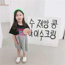 Лето Новое поступление корейский стиль хлопковые с надписью универсальные свободные спортивные плиссированные платья для милых модных маленьких девочек