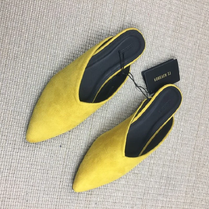 

2019 spring and autumn new women's lazy Baotou half slippers Hong Kong style retro pointed suede low with Mules shoes wearing