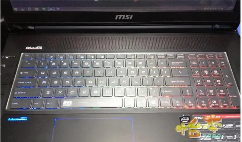 Для MSI GS75 GL72 GL72M GF72VR GE73VR GL73 GP73 WE73 GS73 GS73VR GT73 GT73VR GE75 17,3 дюймов Ультратонкий чехол-накладка из ТПУ чехлы для клавиатуры - Цвет: Transparent