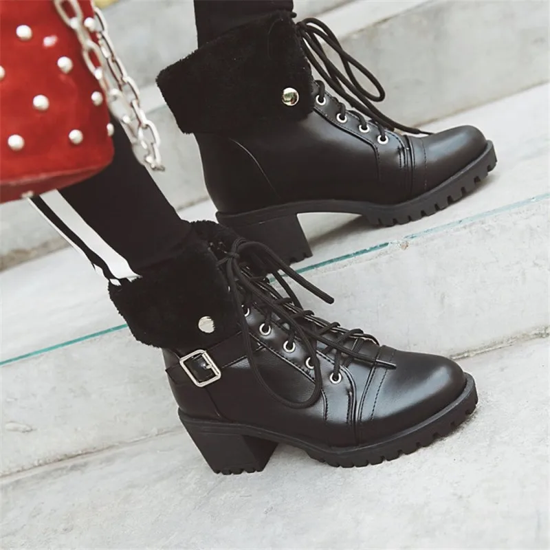 MAZIAO/женские ботильоны с круглым носком, ремешком и пряжкой, на шнуровке, в симпатичном стиле, модная пикантная резиновая обувь на платформе и каблуке - Цвет: Черный