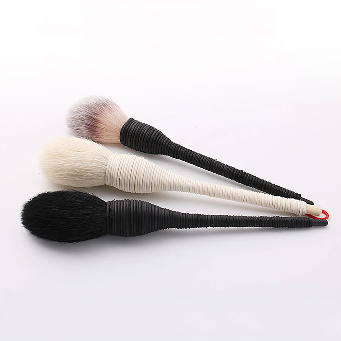 

New 1PC Women Flat Contour Blusher Powder Foundation Eye Shadow Face Makeup Brush Nature Goat Hair Cosmetic Tools
