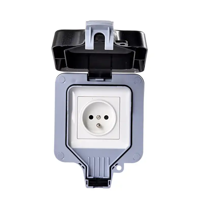 Protege prise IP44 grande taille