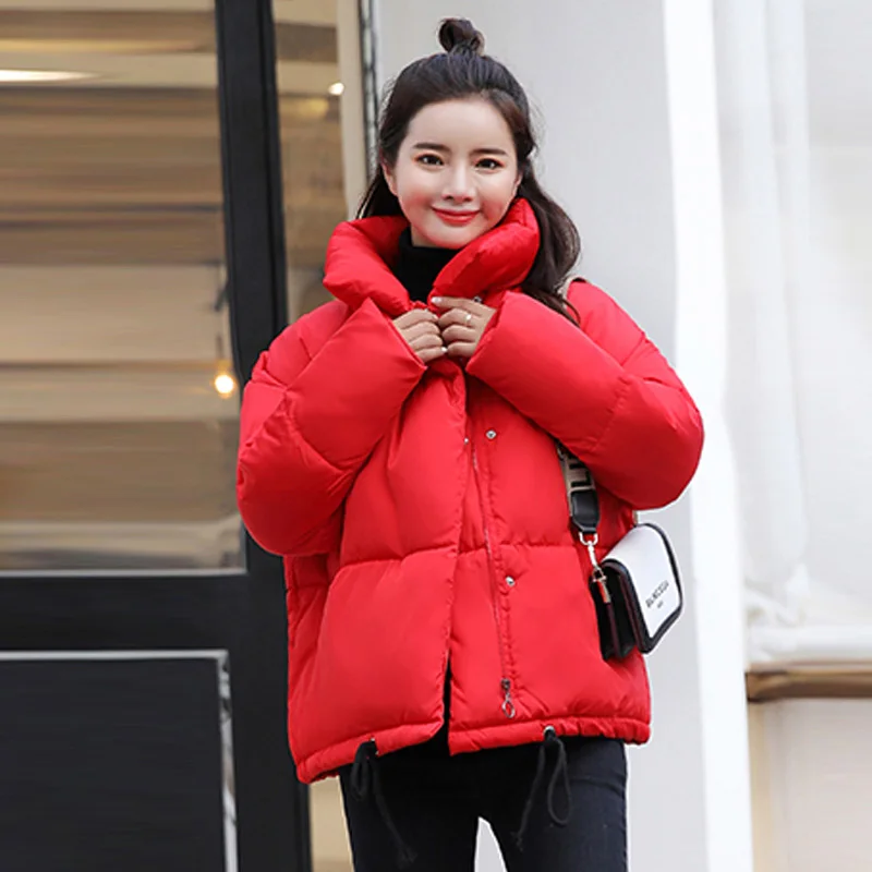 Зимняя женская куртка в Корейском стиле с воротником-стойкой и пуговицами, Женское пальто большого размера, свободная женская верхняя одежда, короткая парка - Цвет: Красный