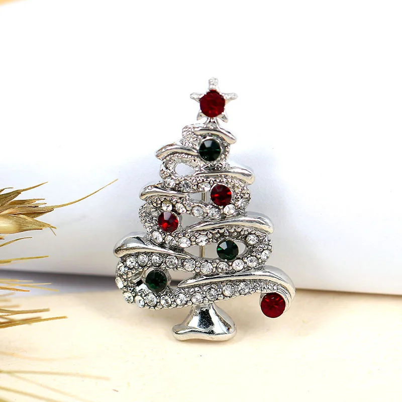 CINDY XIANG Fashion Rhinestone Christmas Tree Brooches for Women Vintage Elegant Suit Pins Coat Backpack Accessories Jewelry - Окраска металла: white