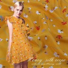 Чистый шелк крепдешин тканевый цветок из шелка на ярко-желтом фоне, SCDC1013