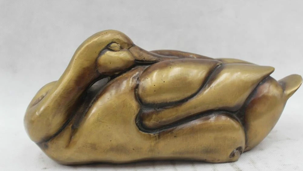 

5"Chinese Folk Pure Bronze Lucky Lifelike beautiful sleep swan Statue