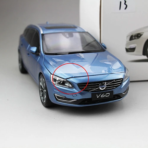 Неисправная модель 1/18 Volvo XC90 XC60 S90 XC40 XC CLASSIC V60 V40 модель автомобиля литая под давлением Модель автомобиля игрушки детские подарки для мальчиков девочек - Цвет: No.13 V60