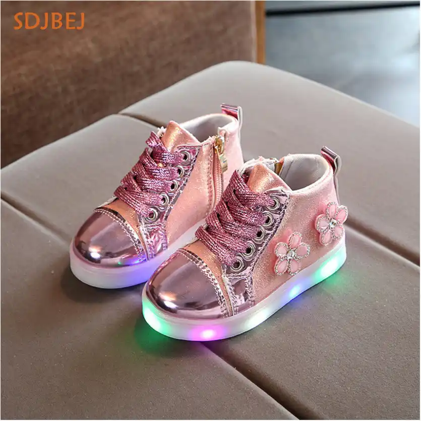 tenis menina com luz