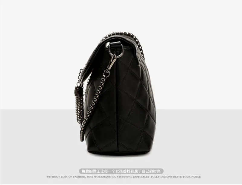 2594488741_193651654