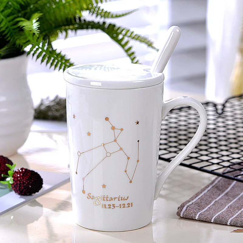 12 созвездий черный и золотой Костяной фарфор кофе молоко кружка с керамической ложкой Зодиак керамическая чашка 400 мл - Цвет: Sagittarius