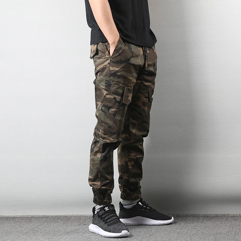 Japanese Style Fashion Jeans Men Elastic Waist Big Pocket Cargo Pants Camouflage Military Pants Hip