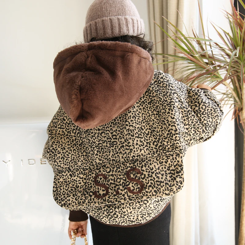 

Kids jacket leopard hooded casual plus velvet short paragraph 2019 winter new cotton jacket cardigan baby girl