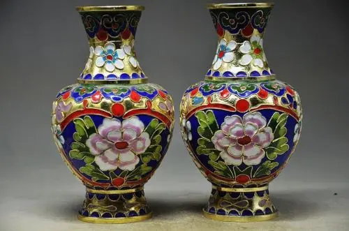 

A PAIR OF DELICATE CHINESE CLOISONNE BEAUTIFUL VASE -- FLOWER