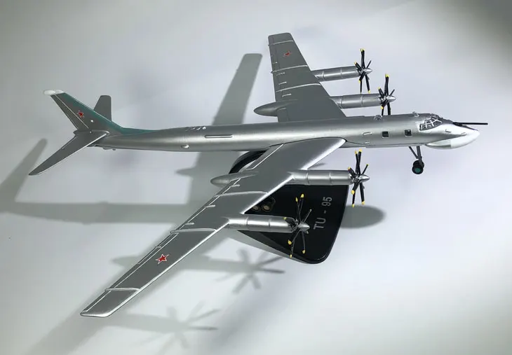 1: 144 Аэрофлот Туполев Tu 95 стратегическая авиация российская авиакомпания