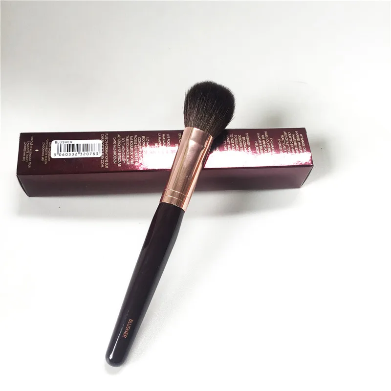 charlotte tilbury blusher brush