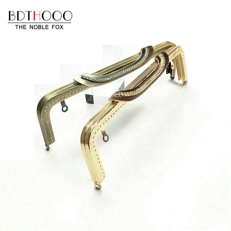 

BDTHOOO 25cm Metal Wallet Purse Frame Handle for Clutch Bag Accessories Making Kiss Clasp Lock Antique Bronze Tone Bags Hardware