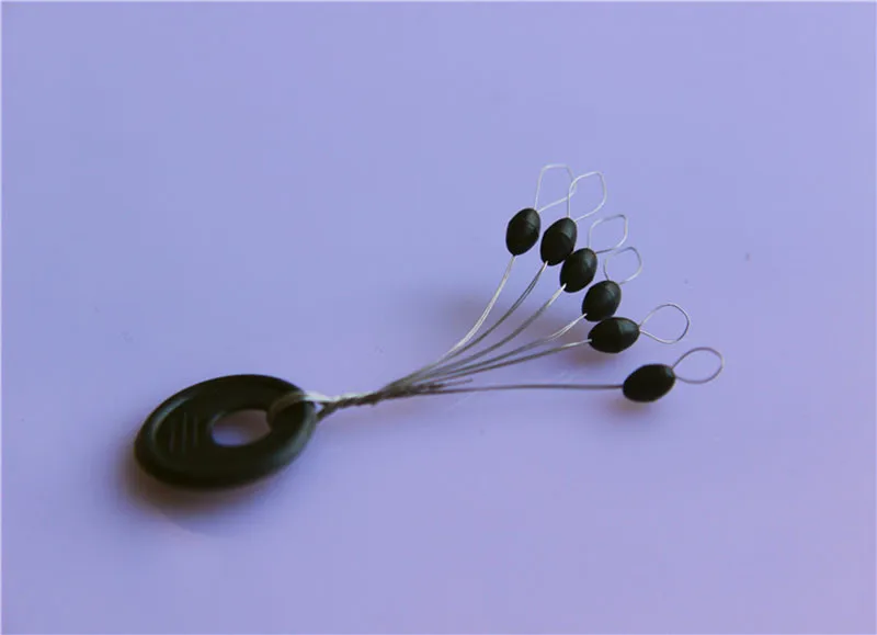 2230452831_2042605471
