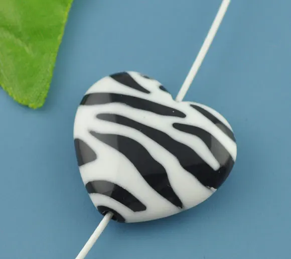 Acrylic Spacer Beads Heart White Zebra Stripe Pattern About 26mm(1&quot) x 23mm( 7/8&quot) Hole: Approx 2mm 3 PCs | Украшения и