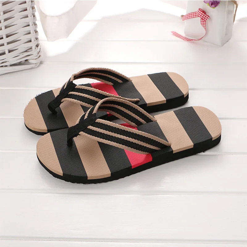 

New Men's Summer Beach Sandals Ultra-light Anti-skid Shoes Herringbone Flat-soled Shoes Men's Casual Sandals