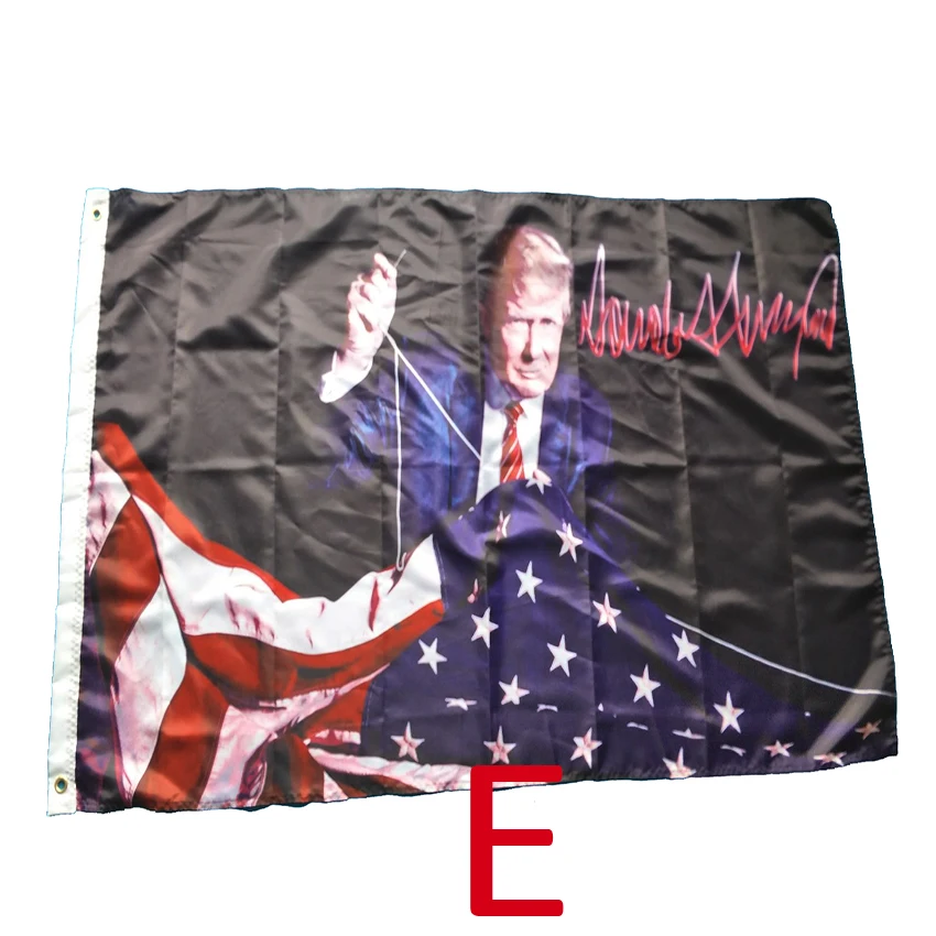 Флаг Дональда Трампа держит Америку Великой для президента США