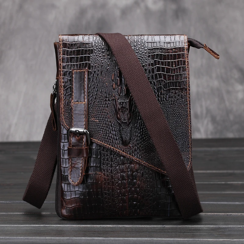 

New men's first layer of leather crocodile men's shoulder bag Messenger bag Korean version of casual leather man bag packet