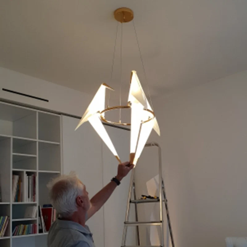 

Modern Origami Crane Bird Pendant Light Nordic Style Creative Design Personality Lamp Hanging Hotel Hall Parlor Bedroom Bar