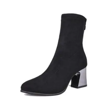 

2018 new thick with pointed socks boots wild wool thin female short Martin boots.