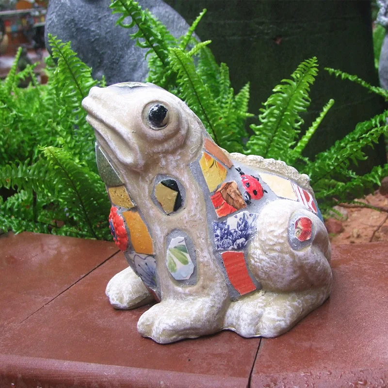 Outdoor Frog Garden Ornament European Ceramic Animal Courtyard