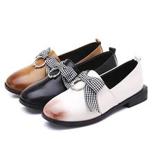 Новое поступление Весенняя Повседневная модная обувь в британском стиле оксфорды Стиль обувь бабочка-кольцо с узором украшения Женская обувь XWD6375