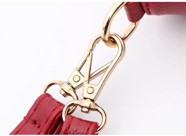 7082844215_443413977