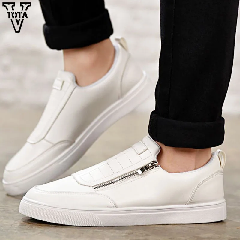 

VTOTA Men Casual Shoes Breathable Shoes Wear-resistant Shoes Comfortable Round Toe Lace-up sneakers Flat work shoes