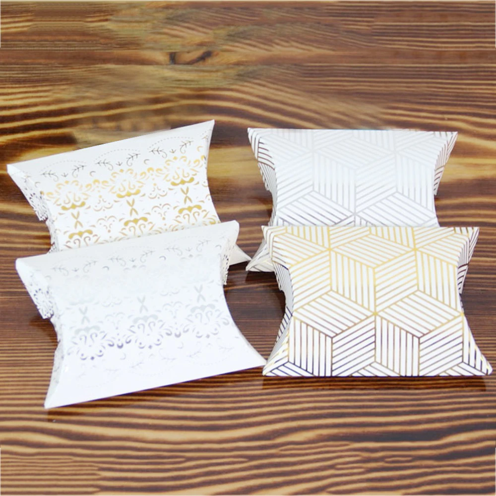 

European Style Pillow Package Candy Box Bronzing Candy Box Wedding Favors Party Gift Box Event & Party Supplies White Color