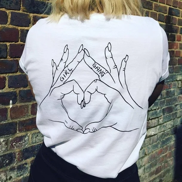 Girl Gang Love Hand Sign Back Printed Feminism T-Shirt Women Tumblr Fashion Casual Loose White Tee Summer Fashion Cool Tops