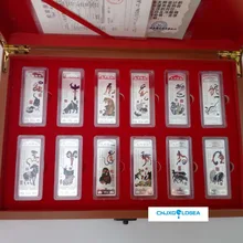 12 зодиакальных цветных серебряных баров монета покрытием Серебряная монета подарок Рождественский фестиваль с деревянной коробкой